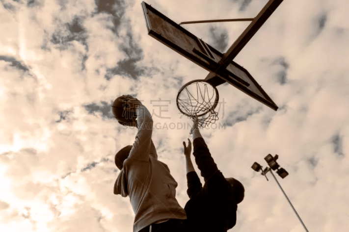 阿里亚斯入围2025年国际足联年度最佳男子阵容候...